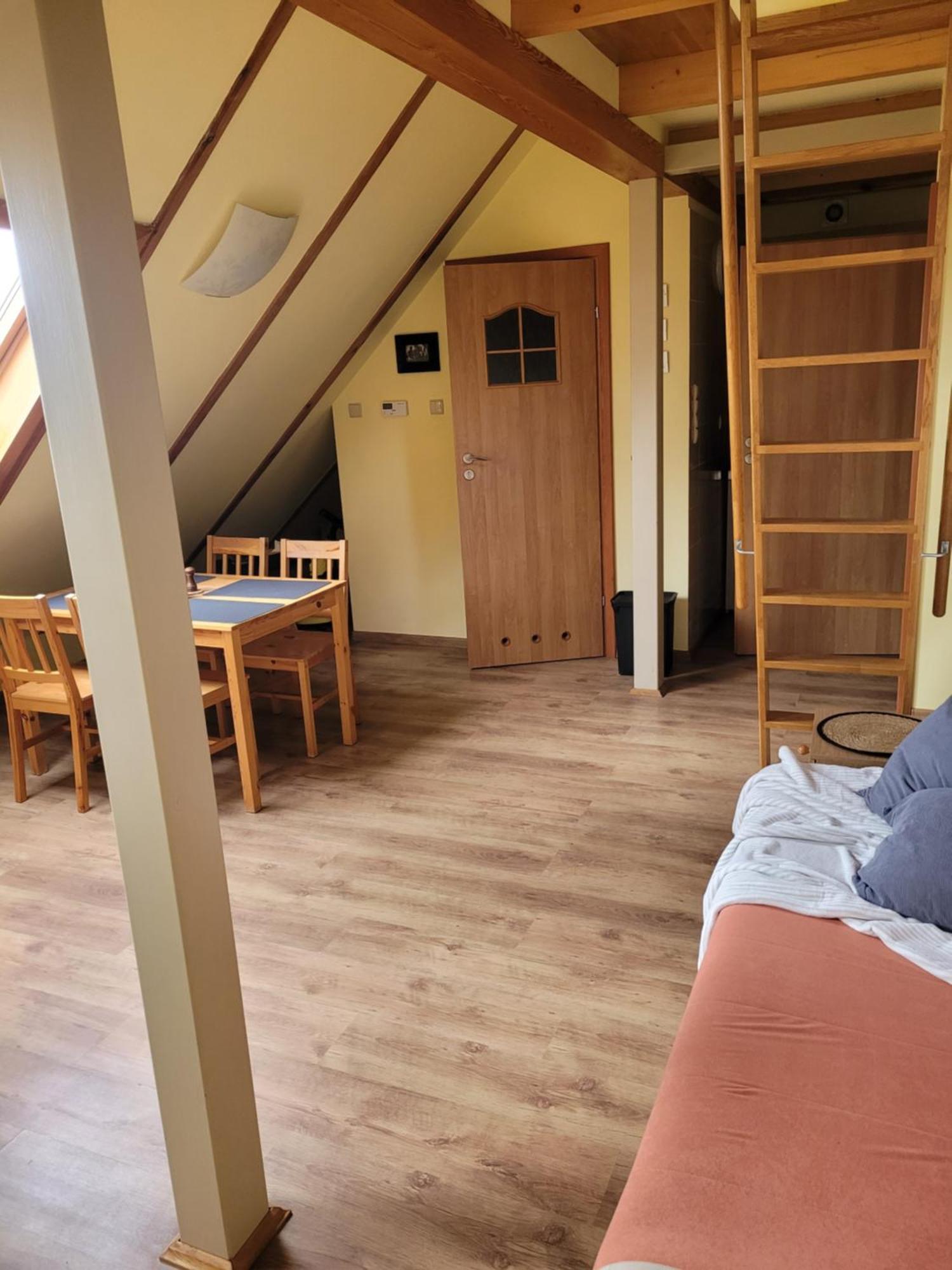 Apartamenty Na Poddaszu Bierdzany Eksteriør billede