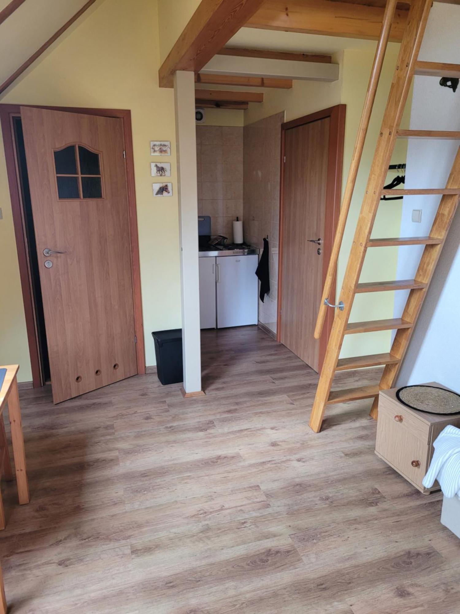 Apartamenty Na Poddaszu Bierdzany Eksteriør billede